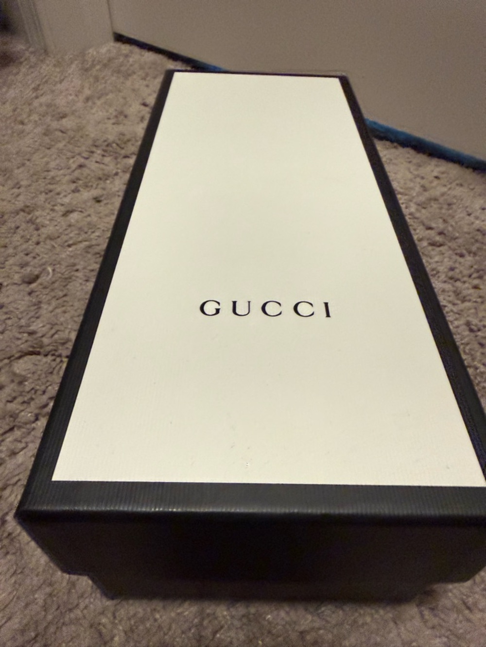 Gucci Pink Slide with Green and Red Stripes and Raised Logo - Picture 3 of 4